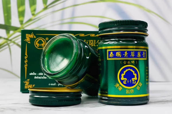 泰國(guó)玉菩藥堂金臥佛青草膏